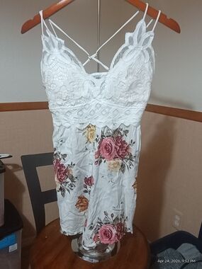 Justify White Lace Floral Cami Dress Top